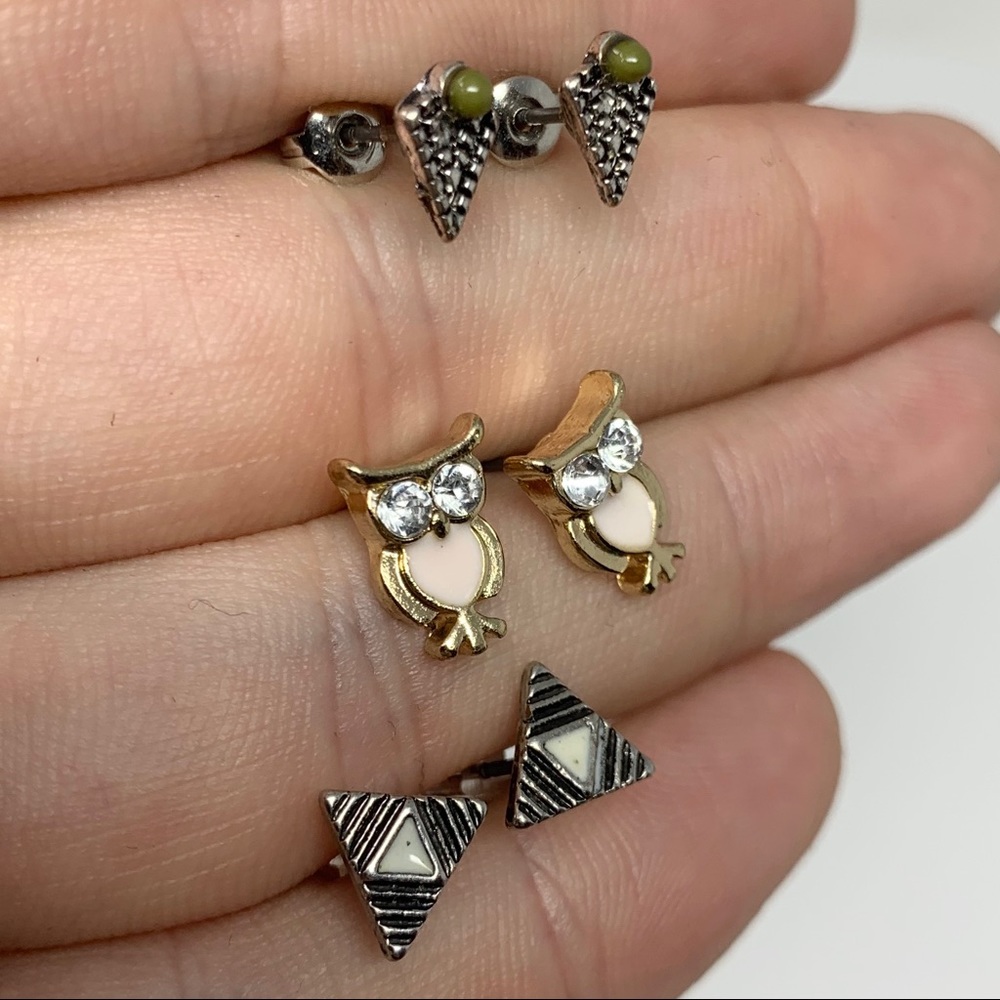 3 Pairs of Stud Earrings Owl / Triangle - Picture 4 of 6
